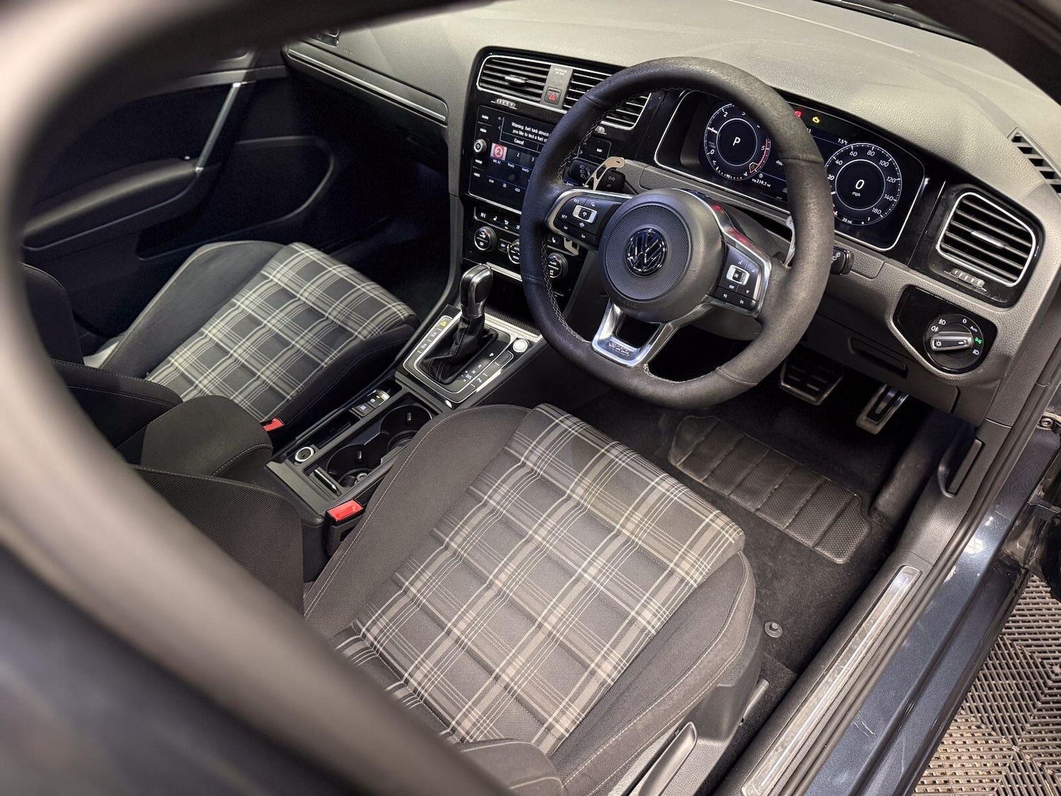 Used Volkswagen Golf 2019 for sale - 77344539: Photo 12