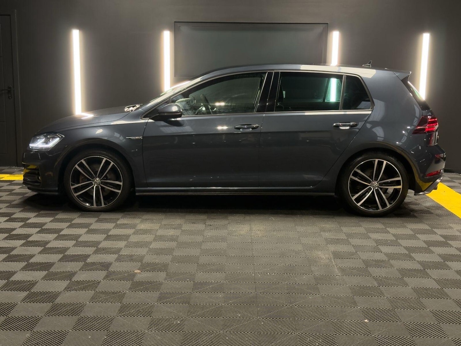 Used Volkswagen Golf 2019 for sale - 77344539: Photo 3