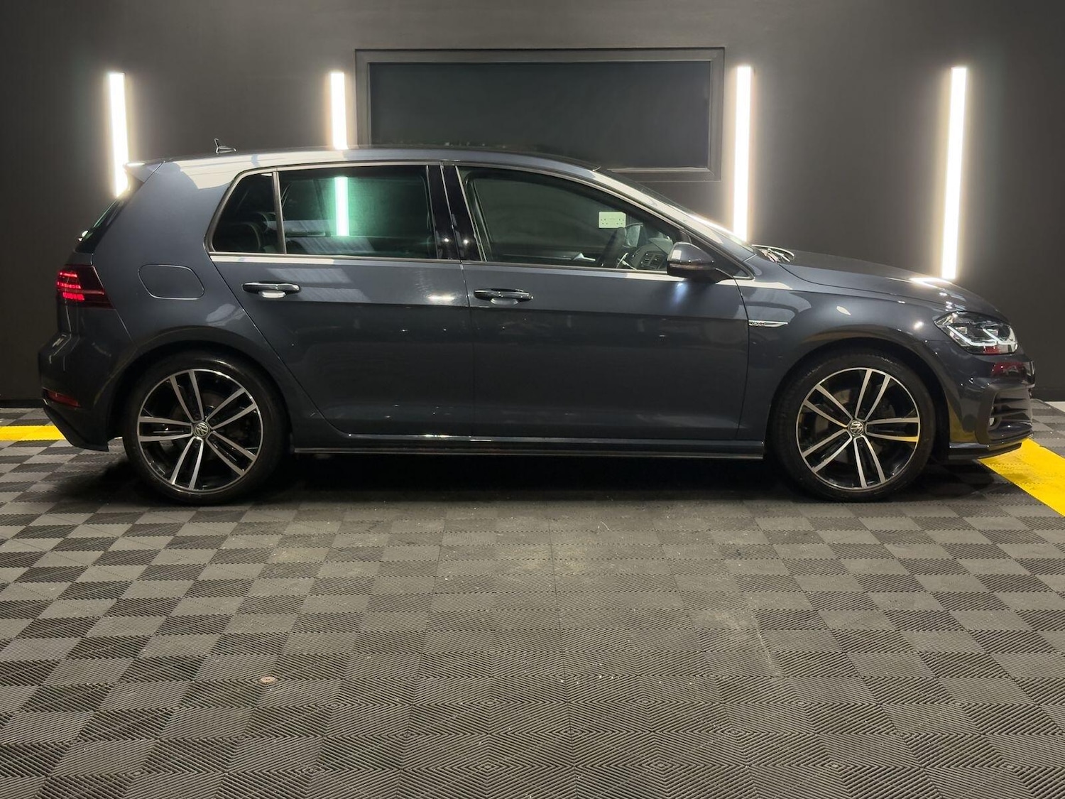 Used Volkswagen Golf 2019 for sale - 77344539: Photo 8