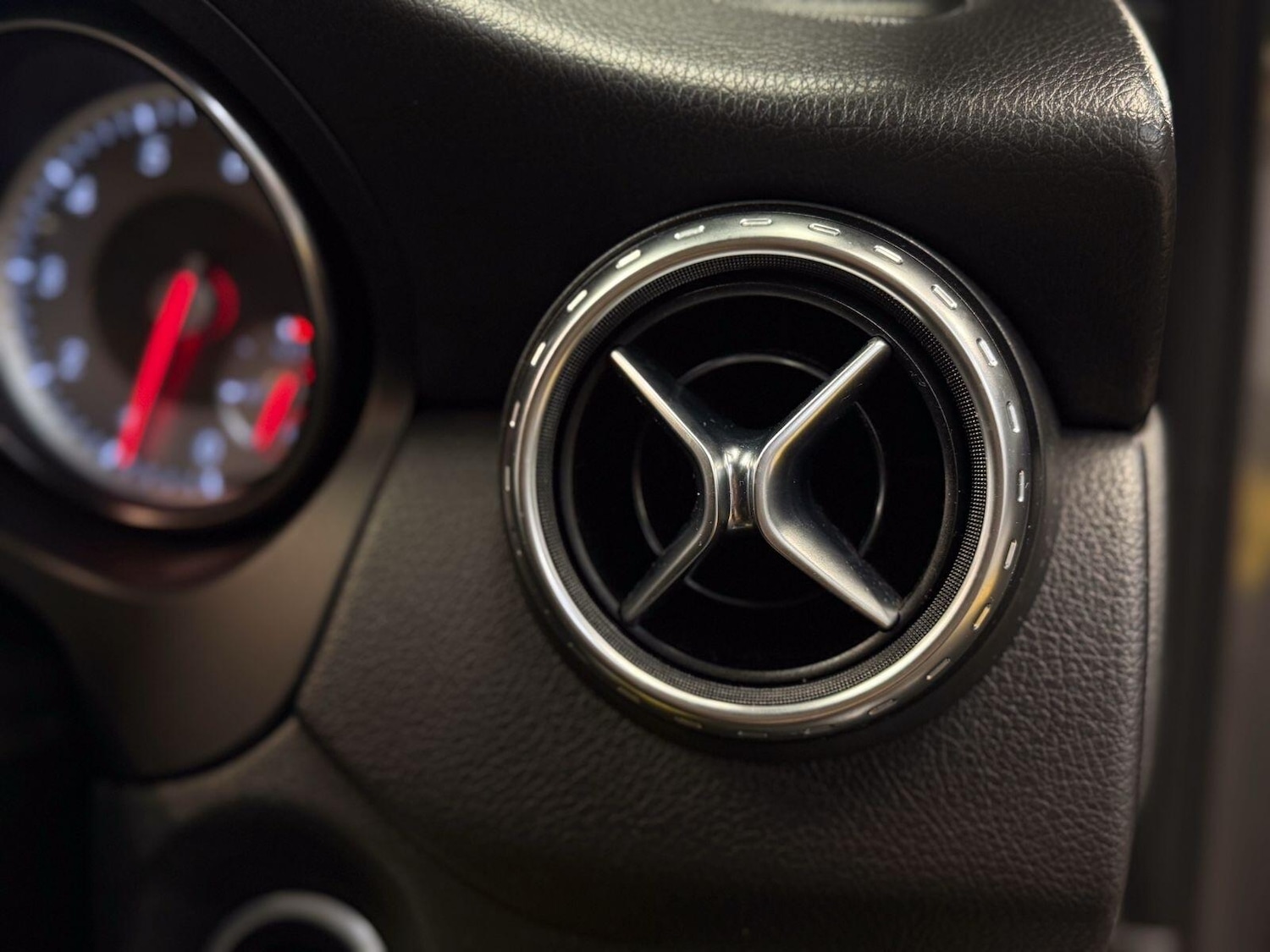 Used Mercedes-Benz GLA 2016 for sale - 78086519: Photo 21