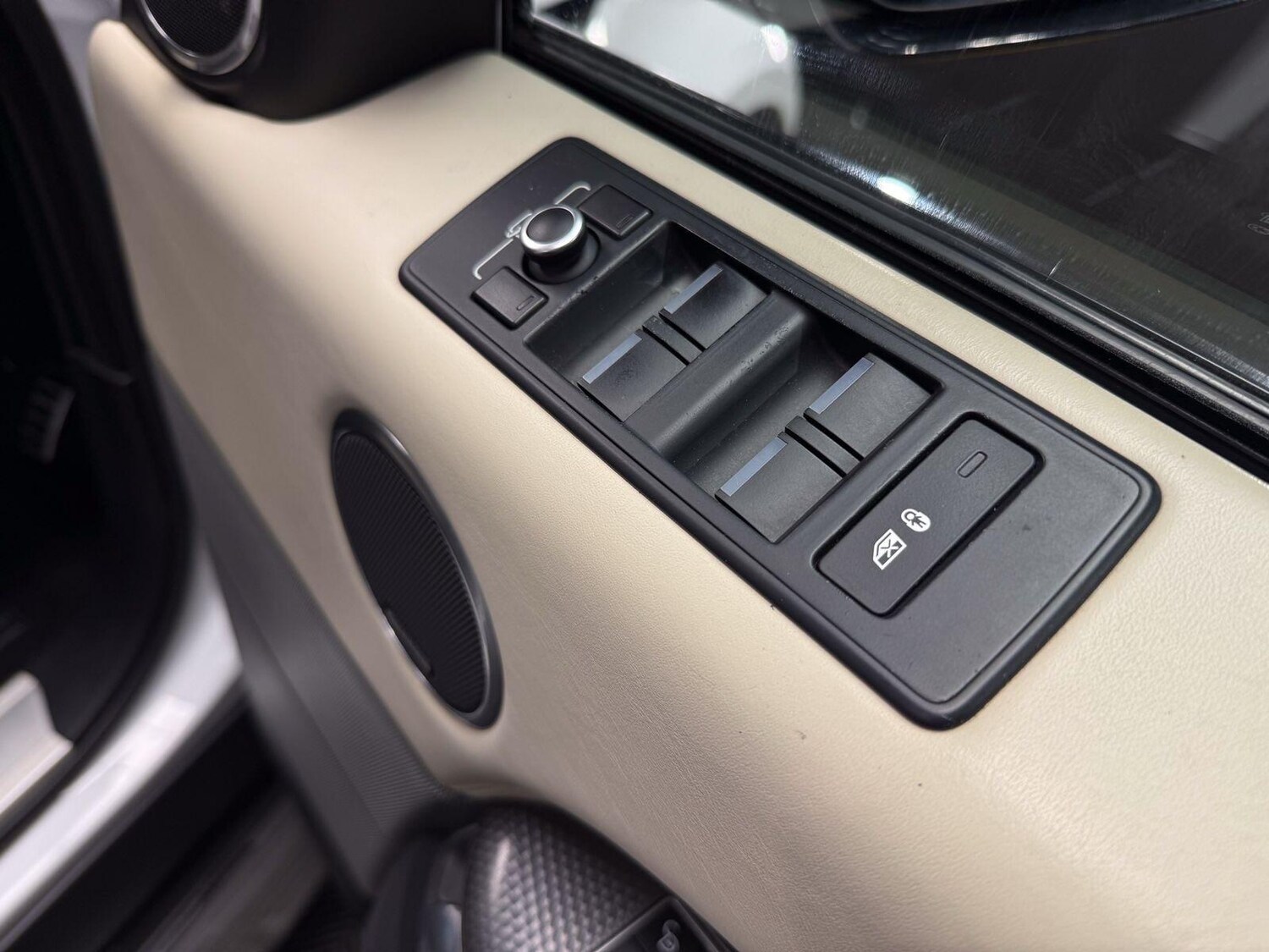 Used Land Rover Range Rover Sport for sale - 77496744: Photo 23