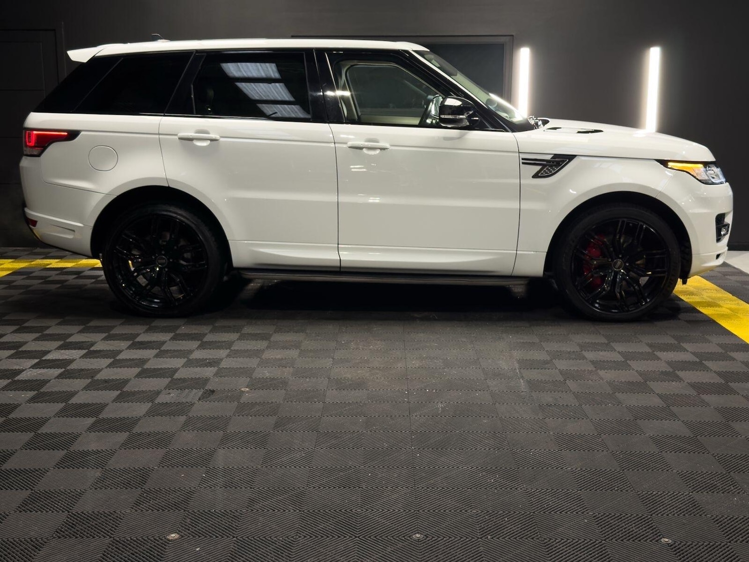 Used Land Rover Range Rover Sport for sale - 77496744: Photo 4