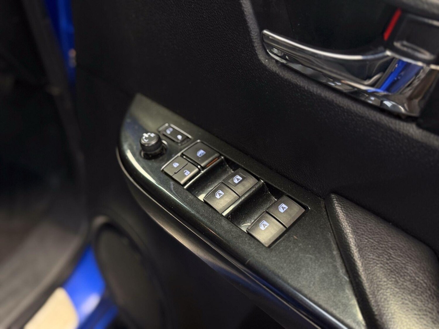 Used Toyota Hilux for sale - 77671316: Photo 11