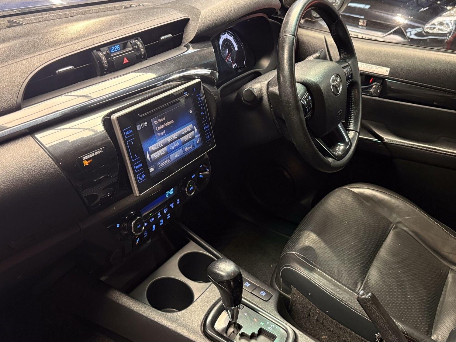 Used Toyota Hilux for sale - 77671316: Photo 15