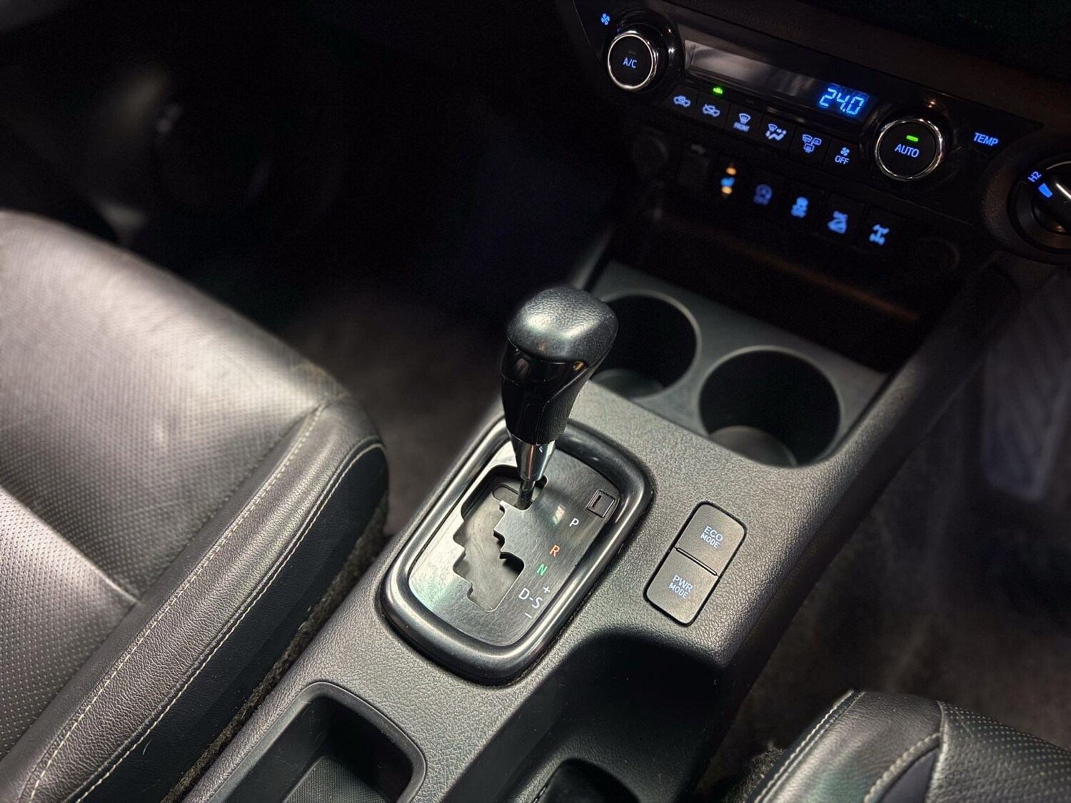 Used Toyota Hilux for sale - 77671316: Photo 16