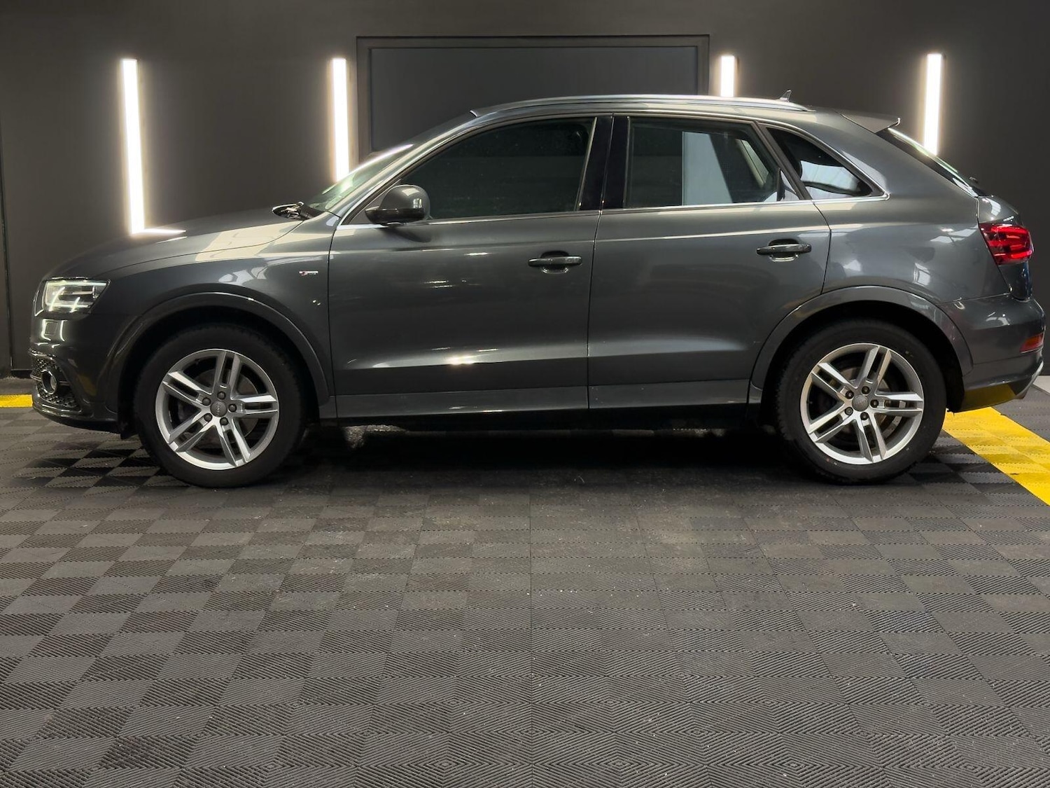 Used Audi Q3 for sale - 78007654: Photo 3
