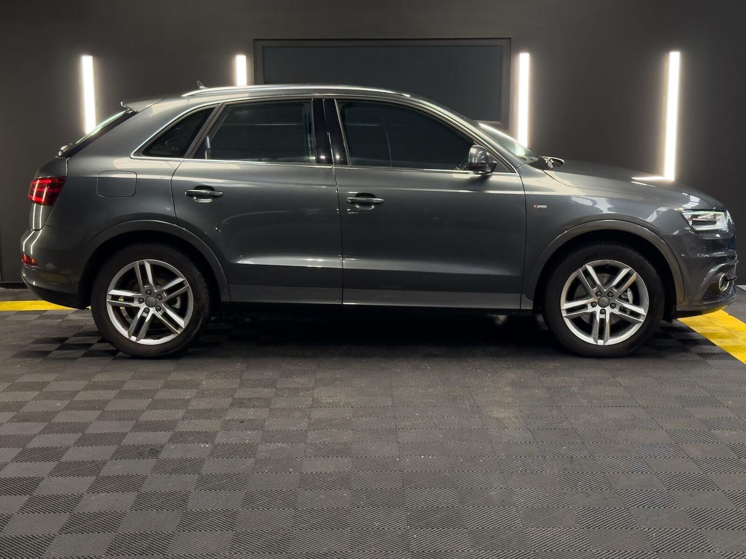 Used Audi Q3 for sale - 78007654: Photo 8