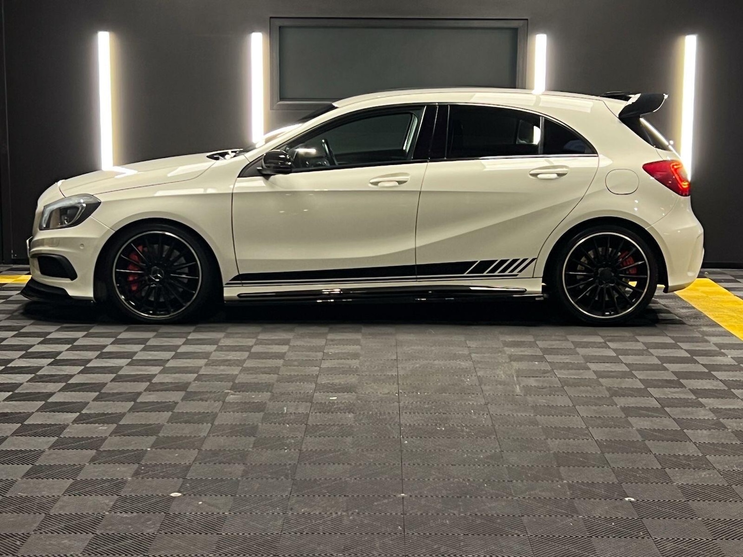 Used Mercedes-Benz A-Class 2013 for sale - 77468079: Photo 3