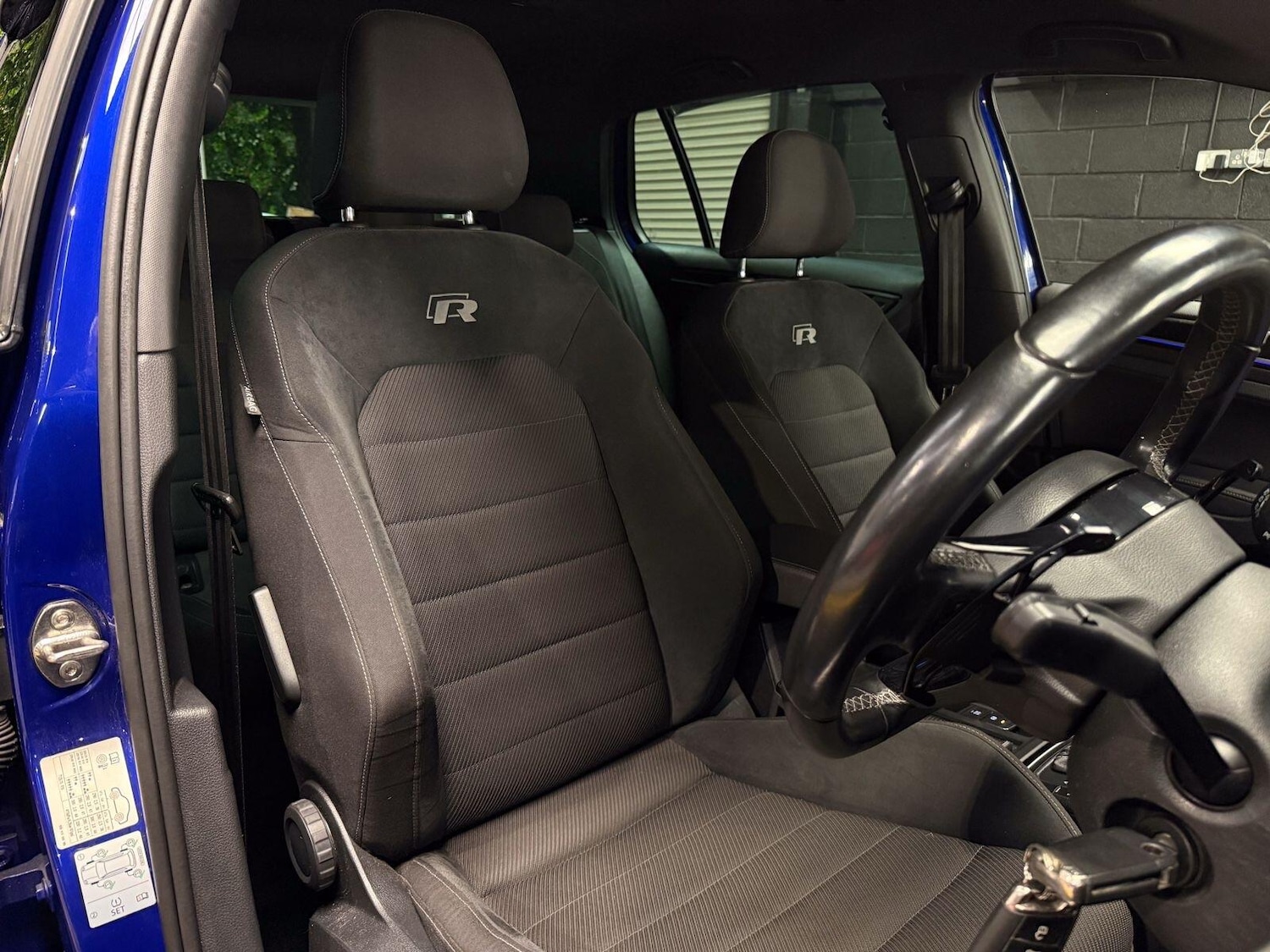 Used Volkswagen Golf 2018 for sale - 77695906: Photo 10