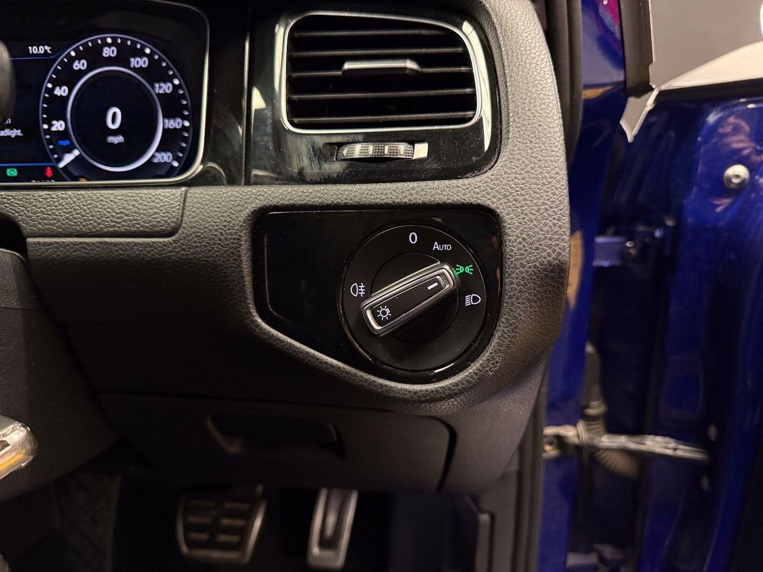 Used Volkswagen Golf 2018 for sale - 77695906: Photo 16