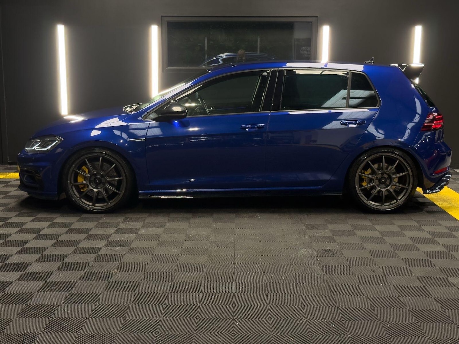 Used Volkswagen Golf 2018 for sale - 77695906: Photo 3