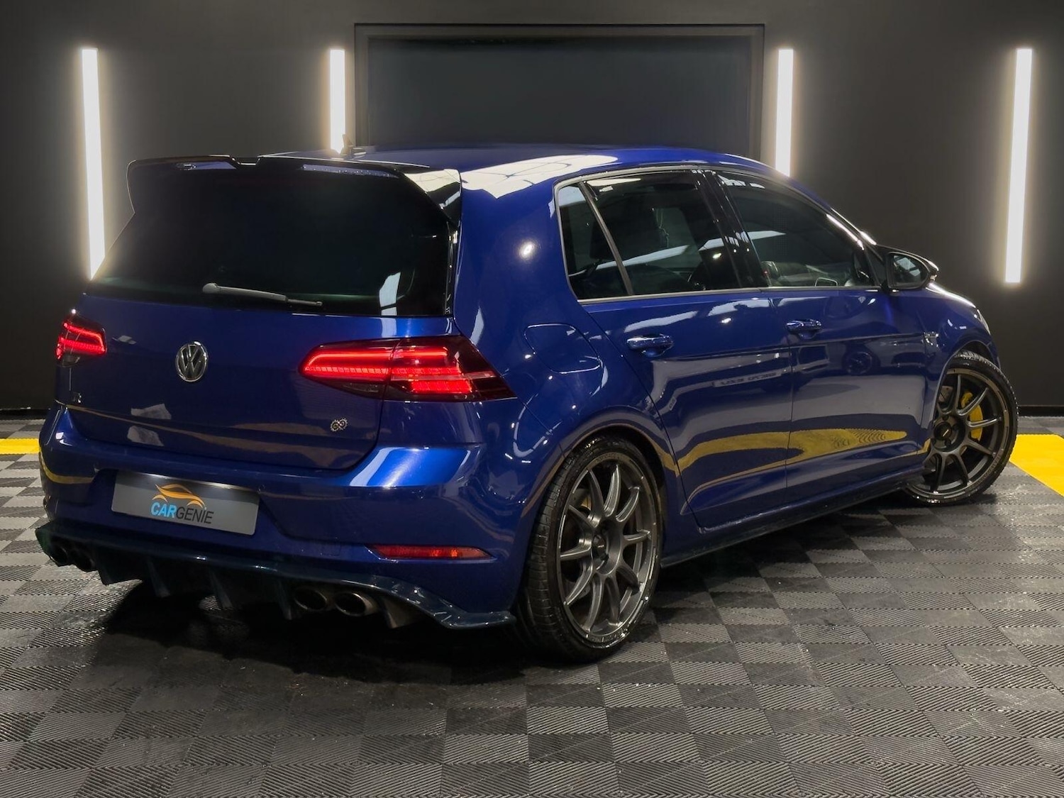 Used Volkswagen Golf 2018 for sale - 77695906: Photo 6