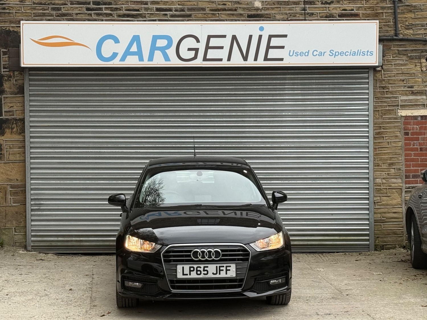 Used Audi A1 2015 for sale - 76307189: Photo 2