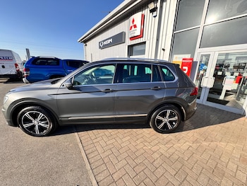 Used Volkswagen Tiguan 2017 for sale - 75565673: Photo