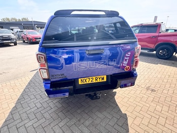 Used Isuzu D-Max 2022 for sale - 75610543: Photo
