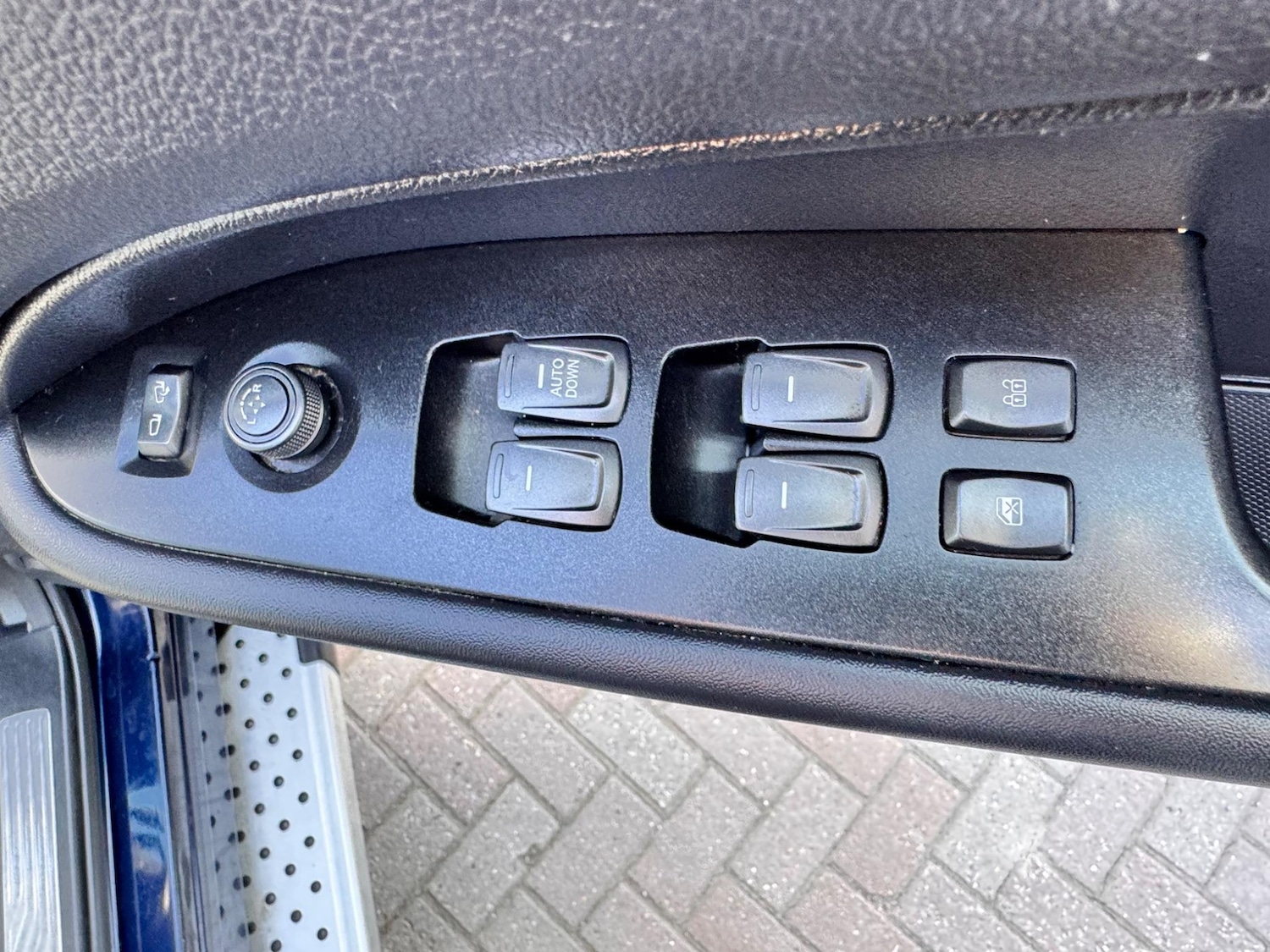 Vehicle 25