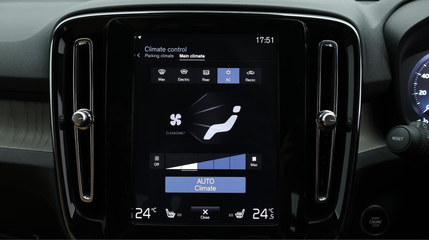 Used Volvo XC40 2020 for sale - 76085215: Photo 13