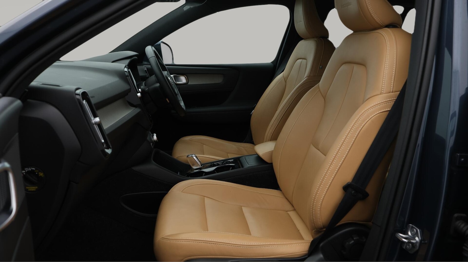 Used Volvo XC40 2020 for sale - 76085215: Photo 15