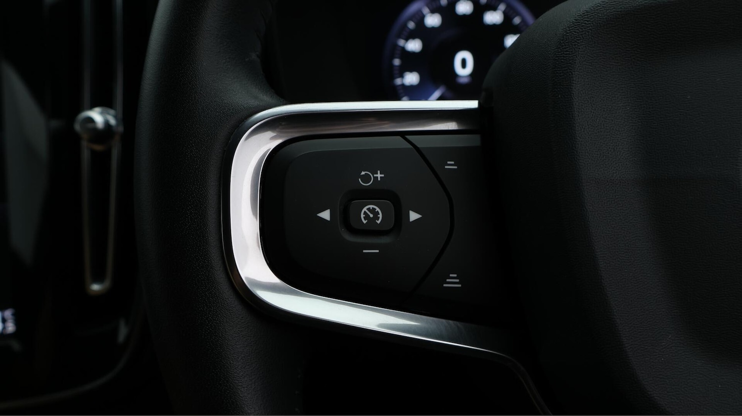 Used Volvo XC40 2020 for sale - 76085215: Photo 24