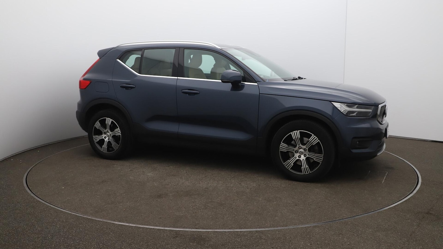 Used Volvo XC40 2020 for sale - 76085215: Photo 45