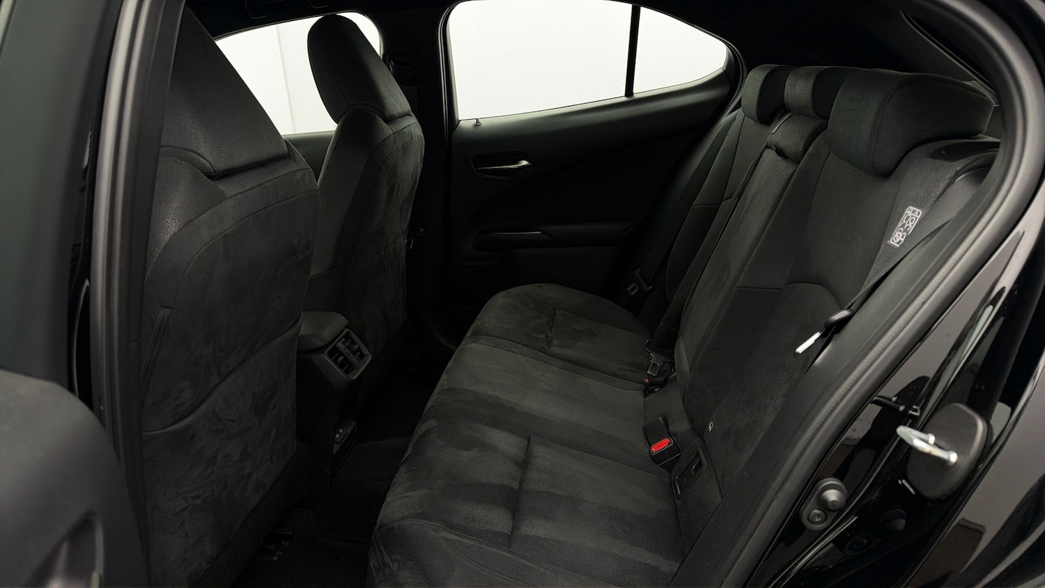 Used Lexus UX 2023 for sale - 77997015: Photo 15