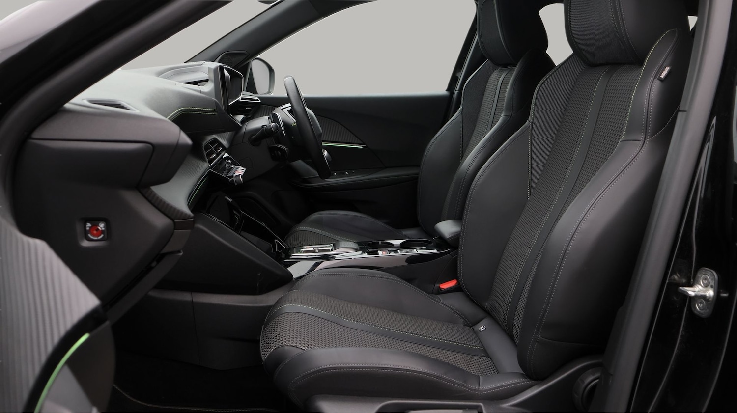 Used Peugeot 2008 2023 for sale - 77207644: Photo 14