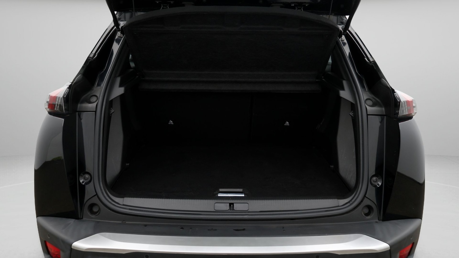 Used Peugeot 2008 2023 for sale - 77207644: Photo 17