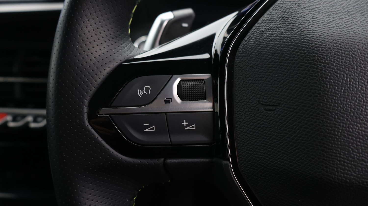 Used Peugeot 2008 2023 for sale - 77207644: Photo 21