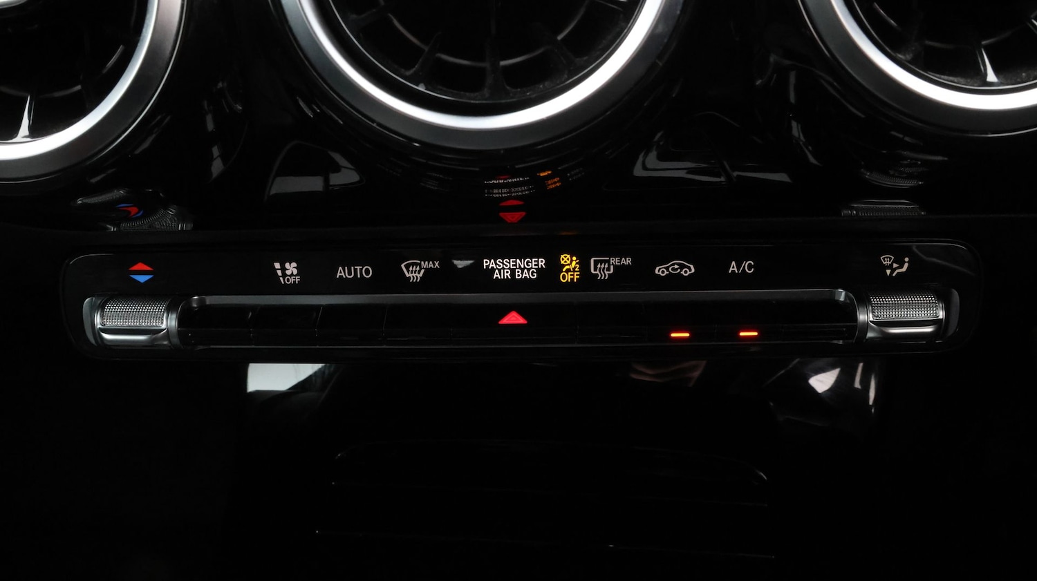 Used Mercedes-Benz A-Class 2019 for sale - 77641842: Photo 12