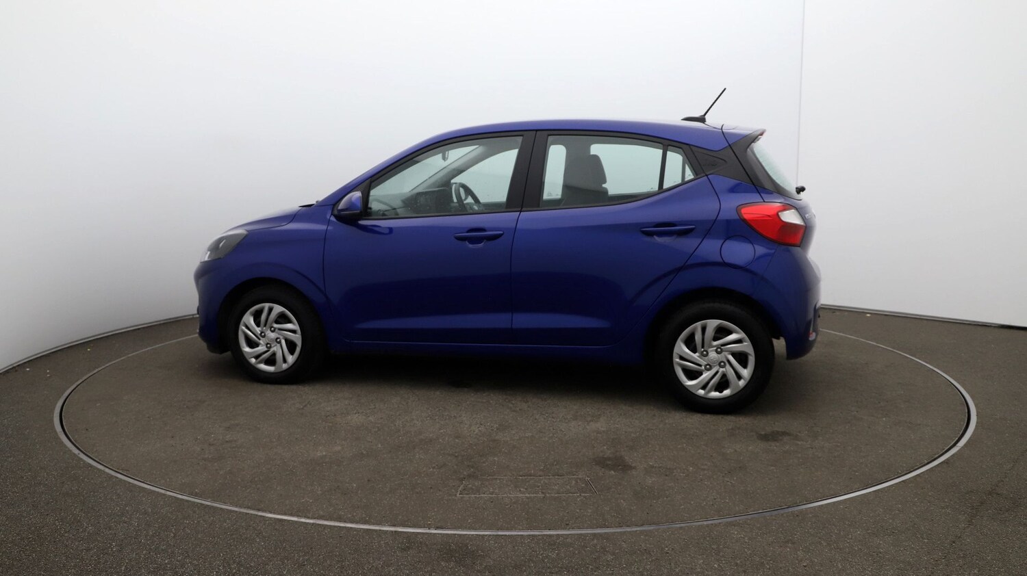 Used Hyundai i10 for sale - 76810143: Photo 48