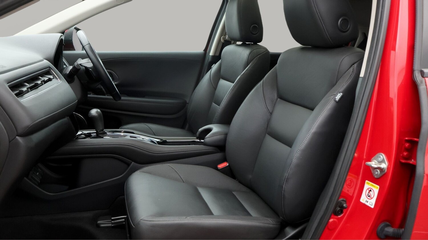 Used Honda HR-V 2017 for sale - 77650410: Photo 14