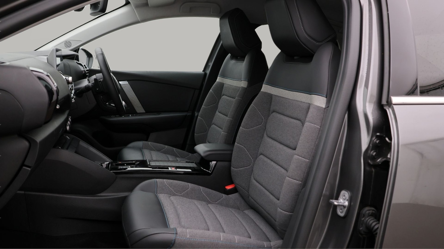 Used Citroen C4 2023 for sale - 77467852: Photo 14