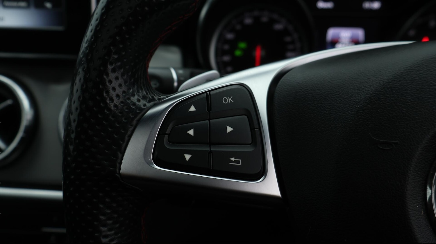 Used Mercedes-Benz CLA 2018 for sale - 76573272: Photo 25