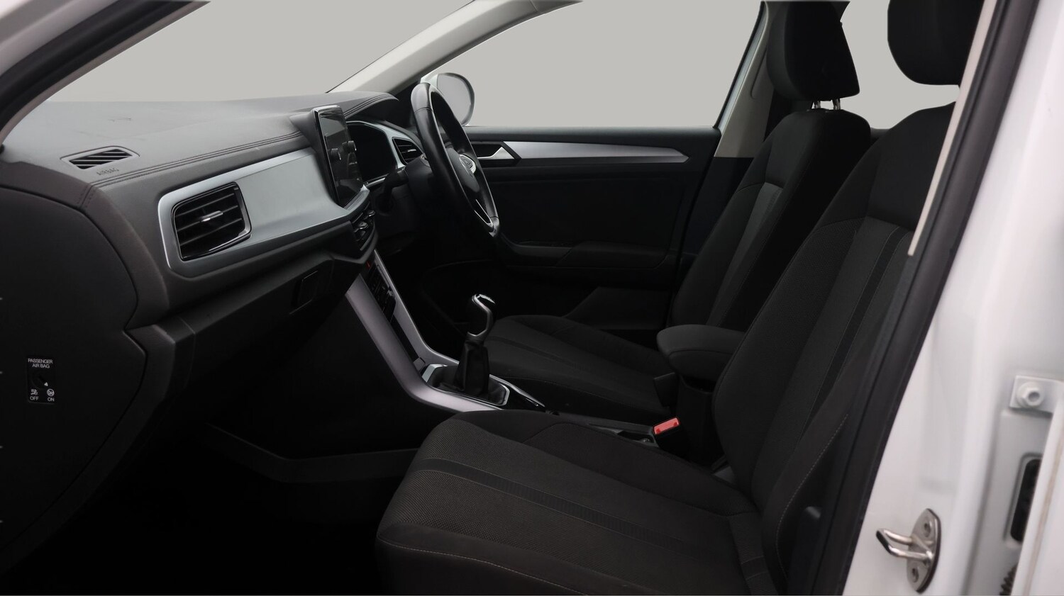 Used Volkswagen T-Roc 2023 for sale - 77747615: Photo 14