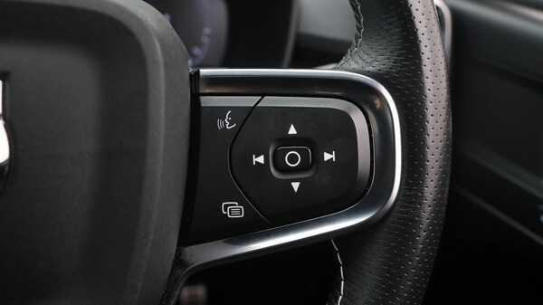 Used Volvo XC40 2021 for sale - 76326287: Photo 26