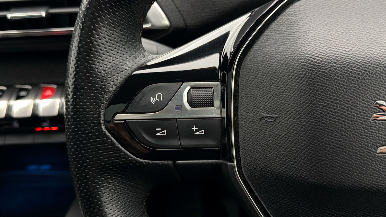 Used Peugeot 5008 2019 for sale - 77902657: Photo 22