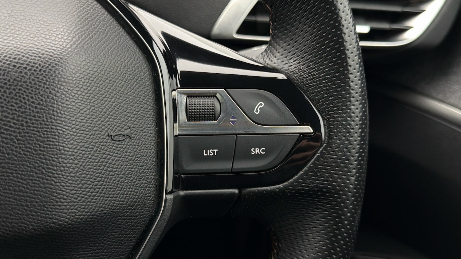 Used Peugeot 5008 2019 for sale - 77902657: Photo 23