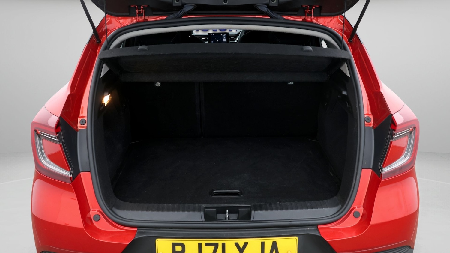 Used Renault Captur 2022 for sale - 77775357: Photo 17