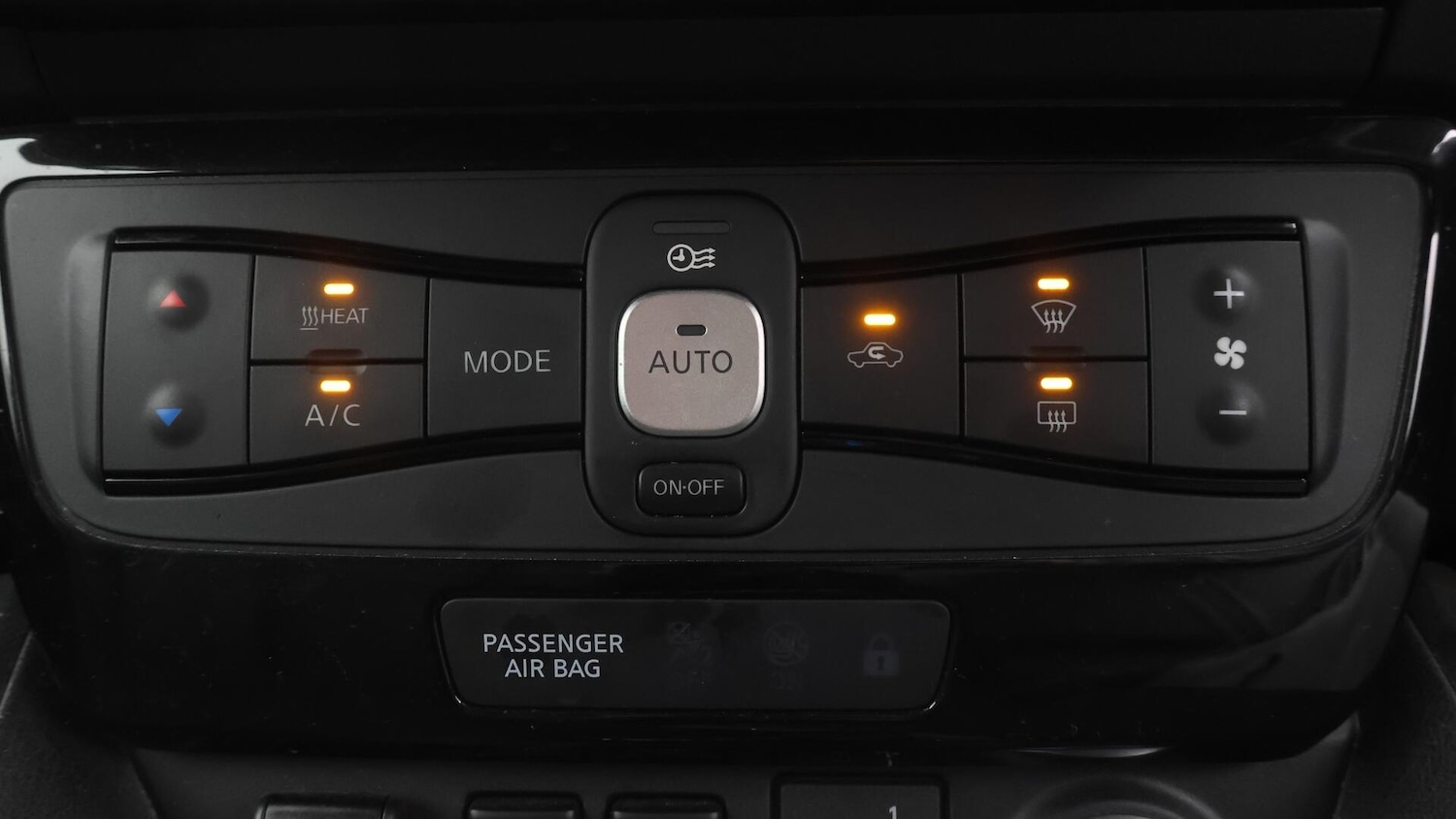 Used Nissan Leaf 2022 for sale - 76702052: Photo 13