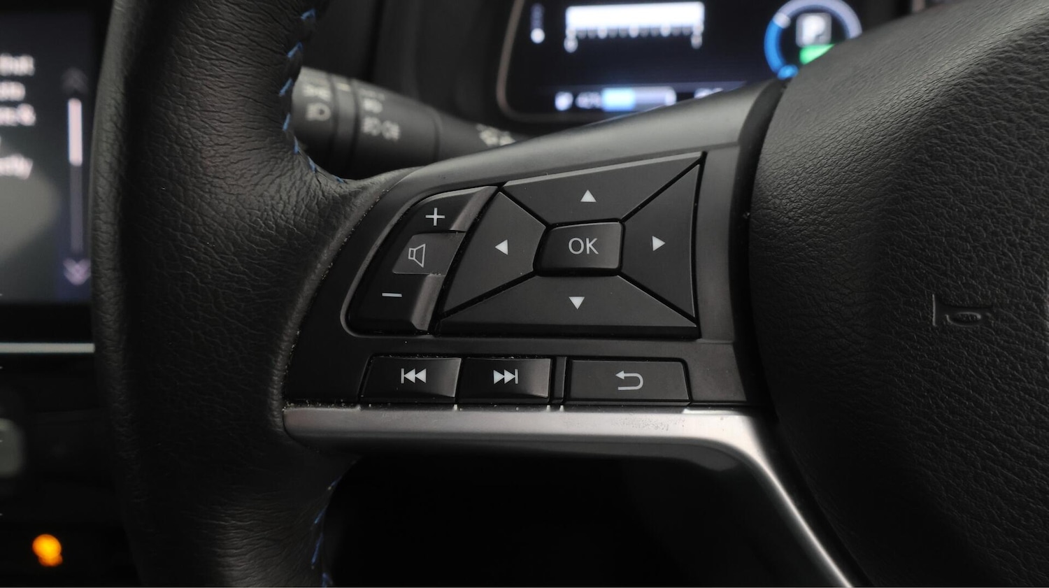 Used Nissan Leaf 2022 for sale - 76702052: Photo 24