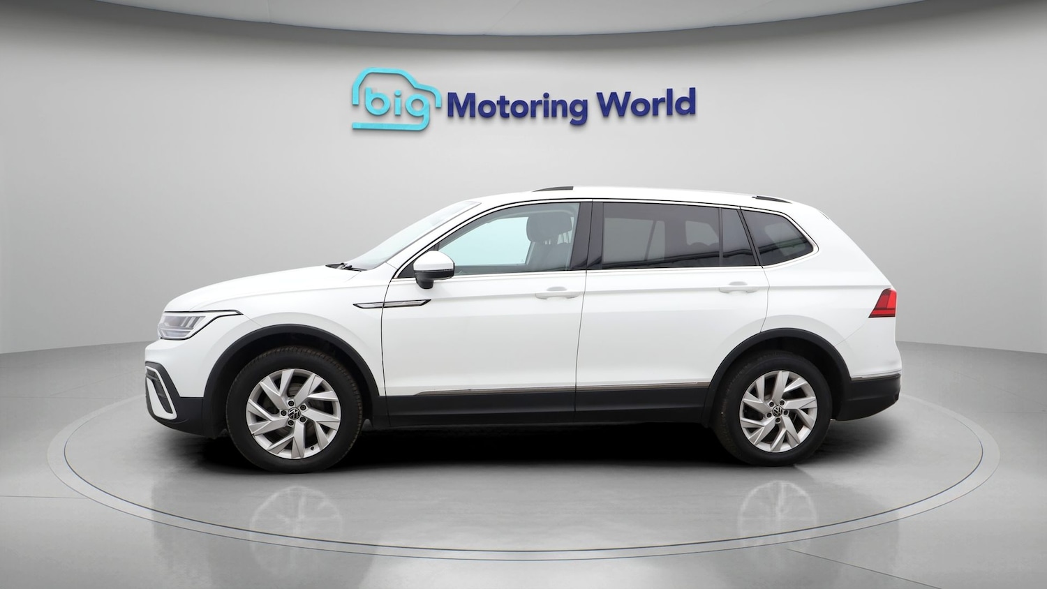 Used Volkswagen Tiguan Allspace 2023 for sale - 77610228: Photo 4