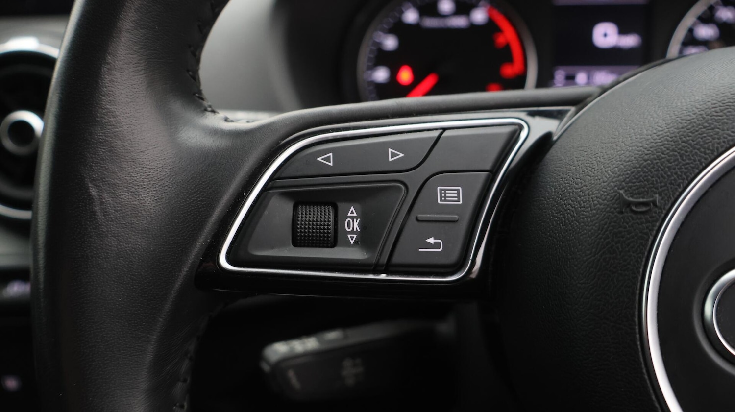 Used Audi Q2 2018 for sale - 76606838: Photo 25