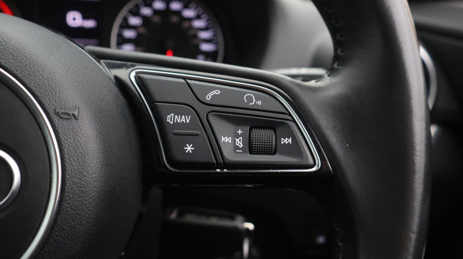 Used Audi Q2 2018 for sale - 76606838: Photo 26