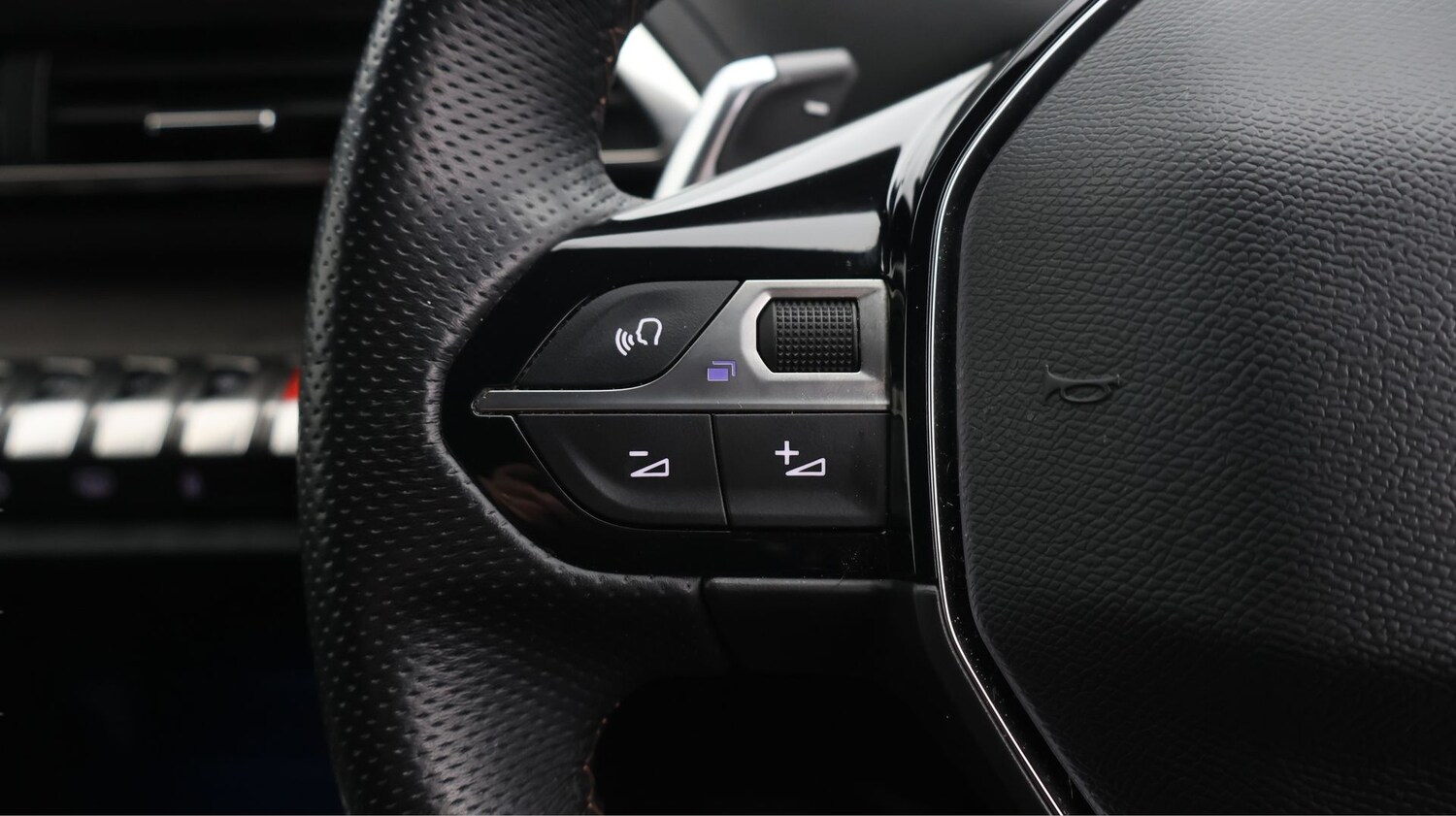 Used Peugeot 3008 2023 for sale - 77201671: Photo 22