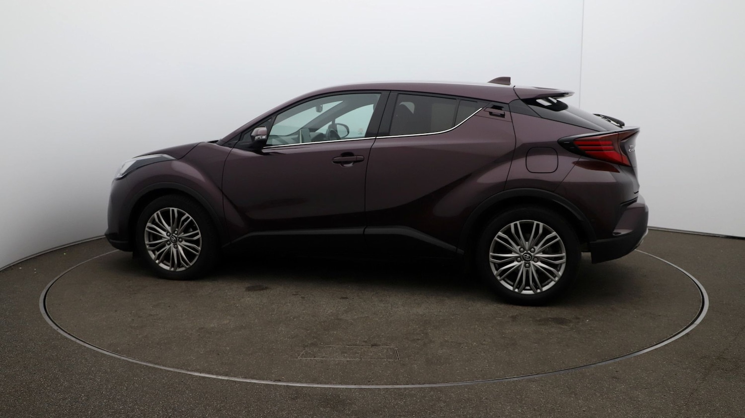 Used Toyota C-HR 2023 for sale - 76809706: Photo 50