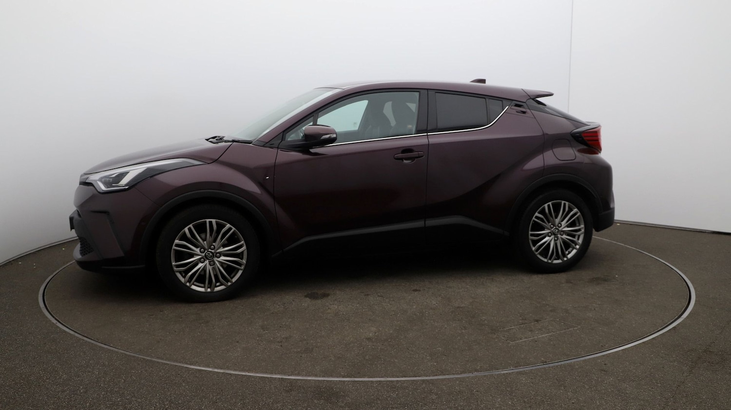 Used Toyota C-HR 2023 for sale - 76809706: Photo 58