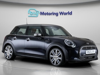 2021 (21) - 1.5 Cooper Exclusive Hatchback 5dr Petrol Steptronic Euro 6 (s/s) (136 ps)