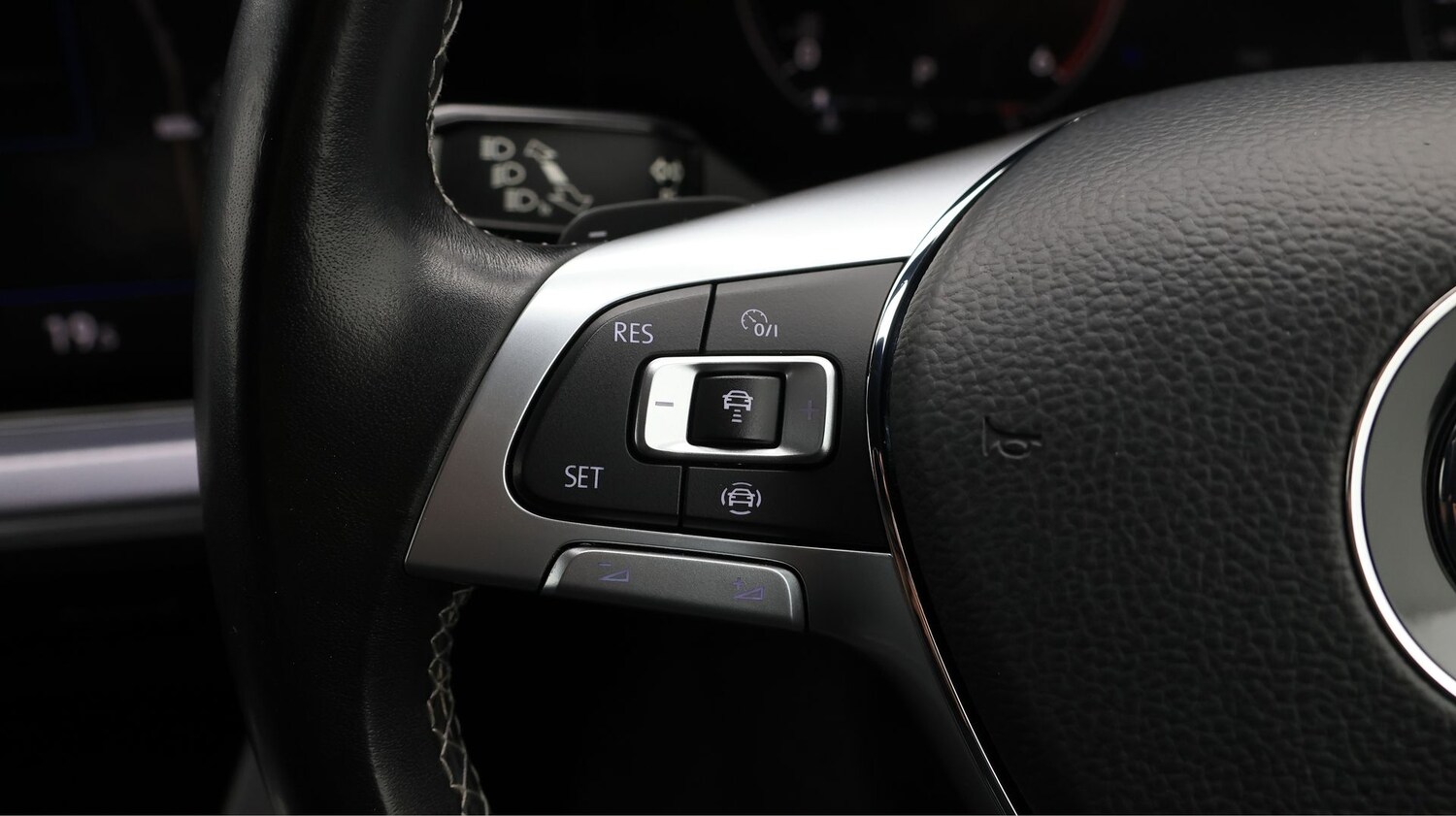 Used Volkswagen Touareg 2019 for sale - 77258029: Photo 24