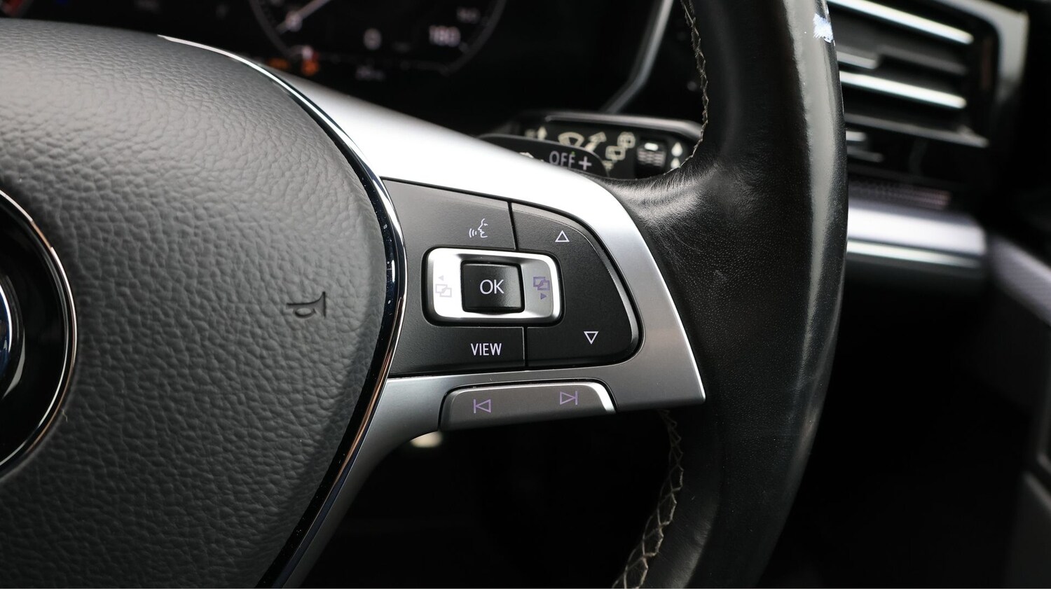 Used Volkswagen Touareg 2019 for sale - 77258029: Photo 25