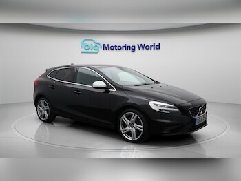 Used Volvo V40 2019 for sale - 75494254: Photo